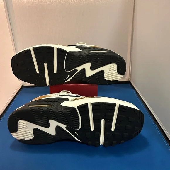 Nike Air Max - Picture 11 of 12